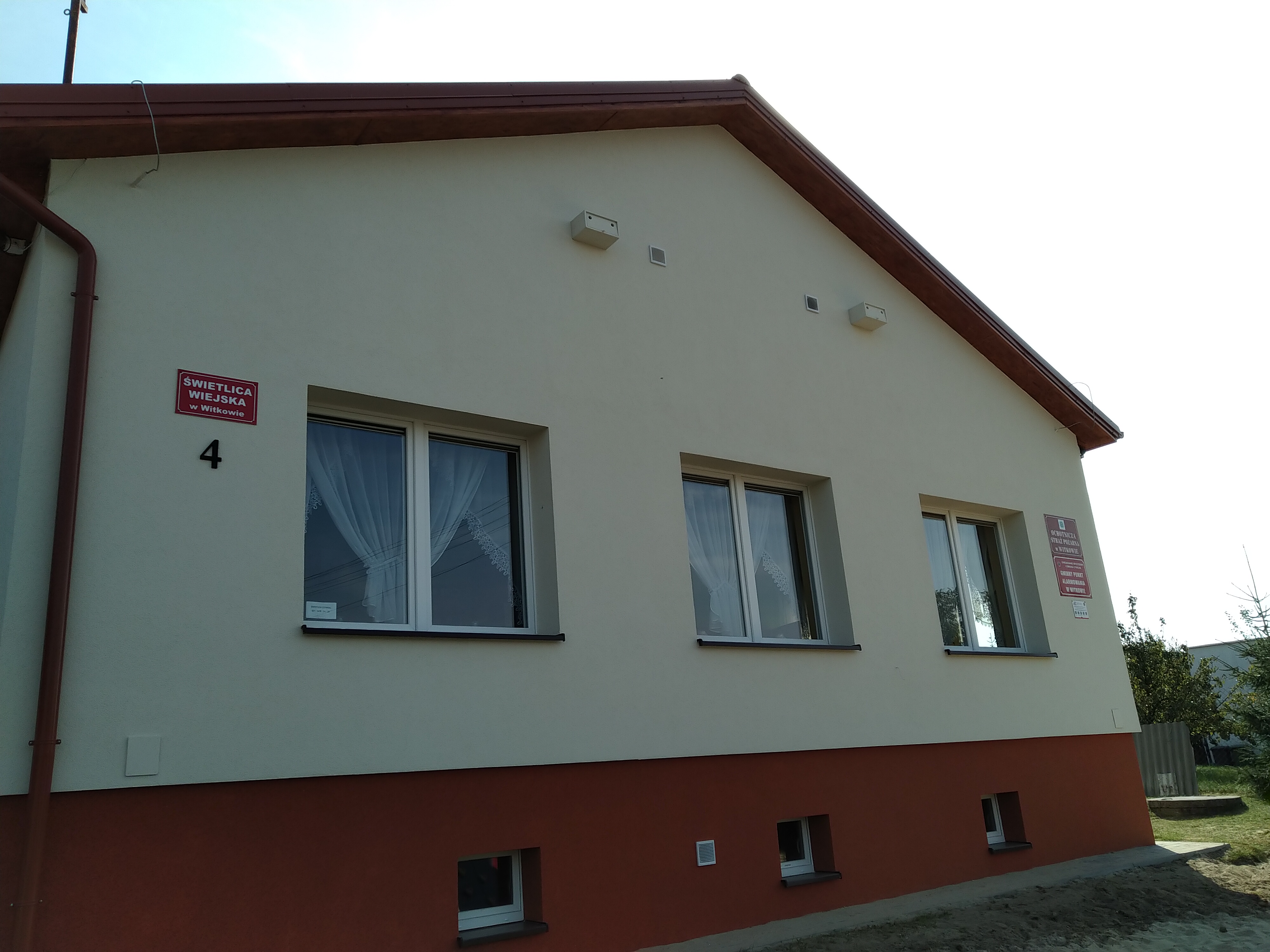 Zdjęcie przedstawiające budynek świetlicy po remoncie